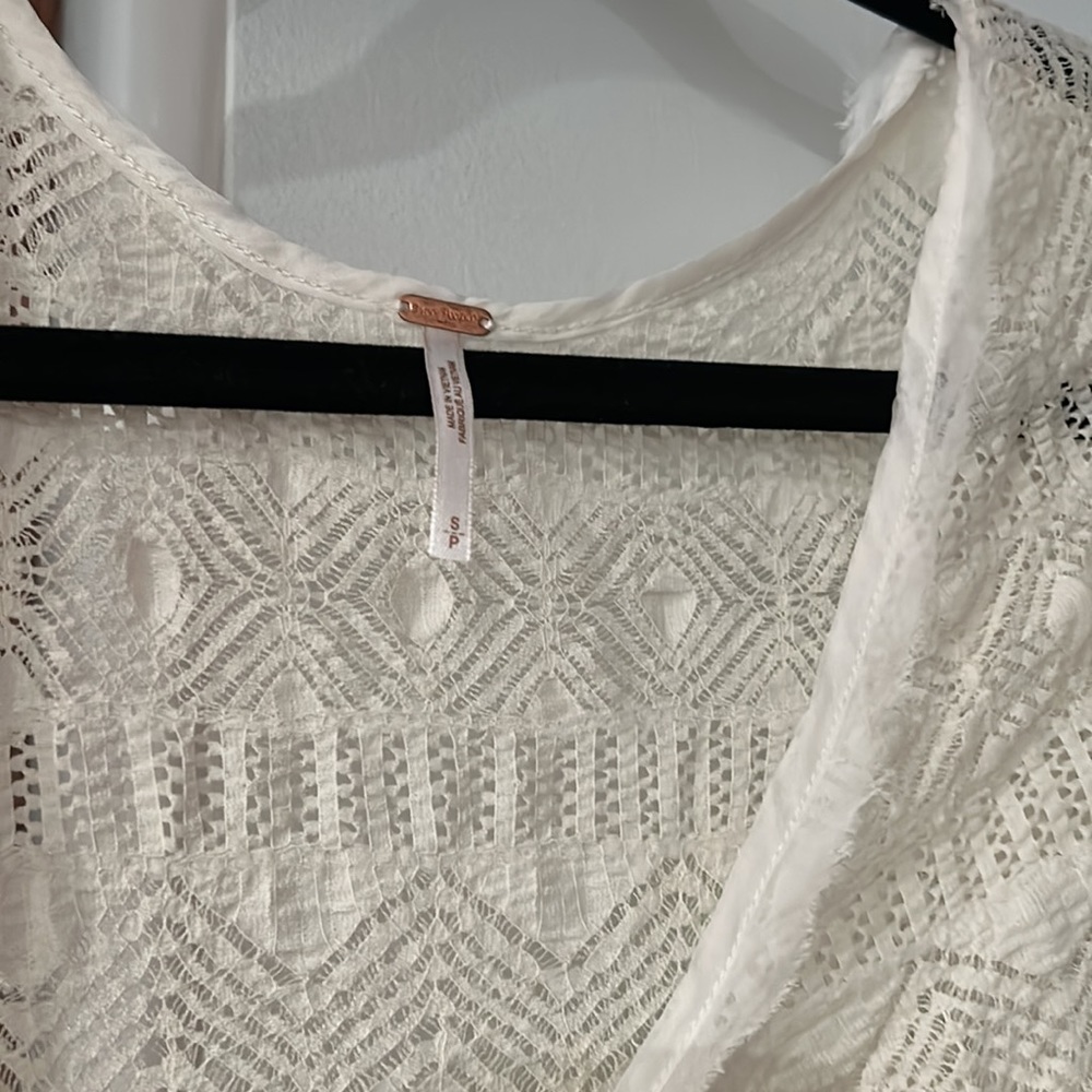 Free people - Picture 2 of 4